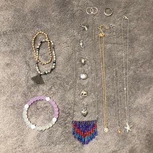 !! lot of charms, bracelets, necklaces & rings !!